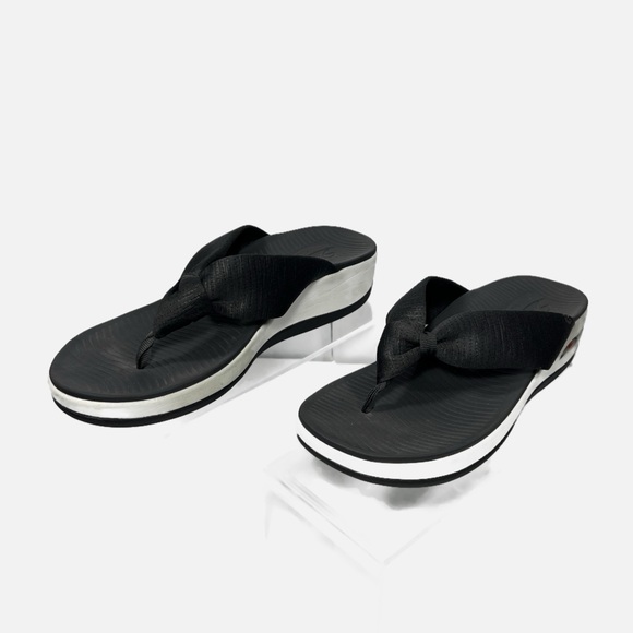 Sketchers Charcoal and White Archfit Sunshine Wedge Flip Flops Womens size 10 - Picture 2 of 9